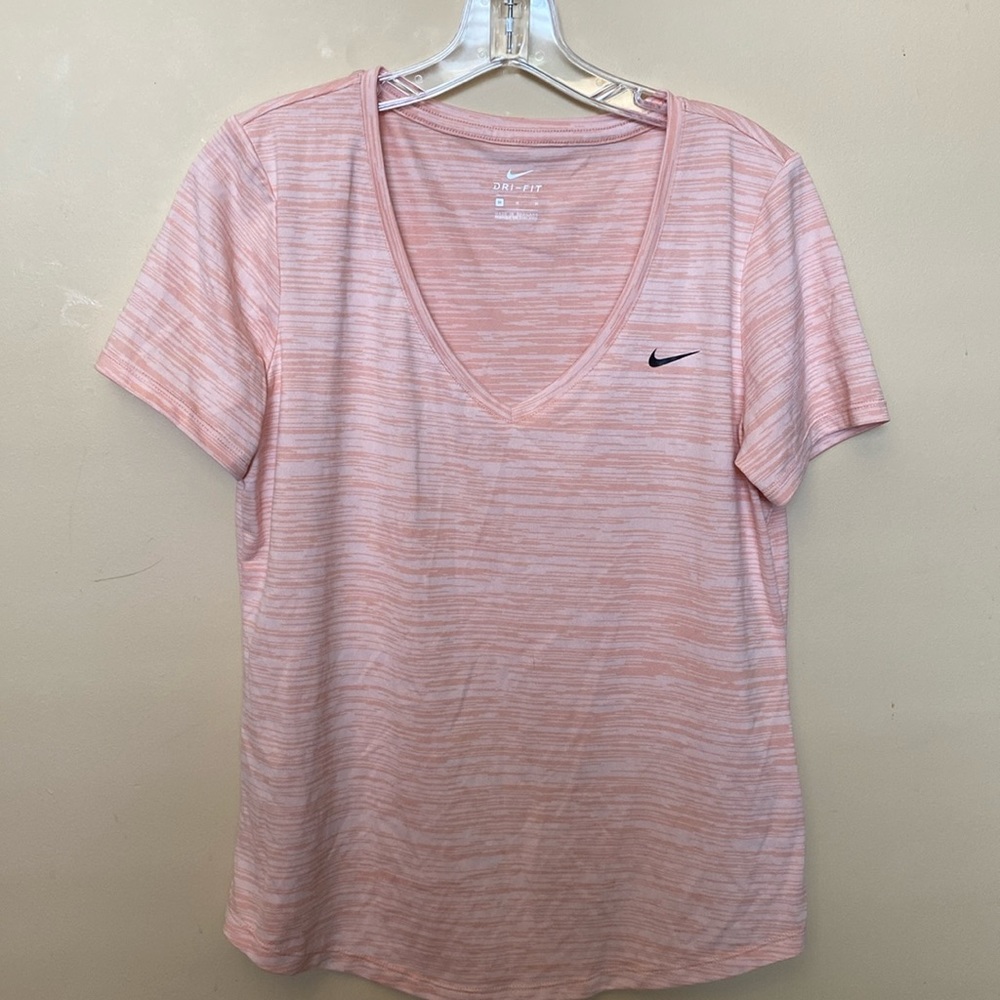 Nike drifit womens peach color shirt